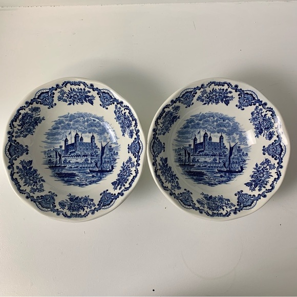Two Vintage Wedgwood “Royal Homes of Britain” Porcelain Bowls - Picture 5 of 8
